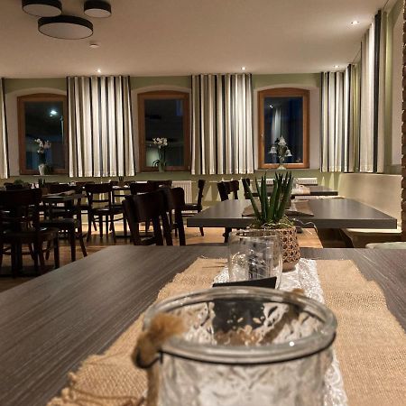 Buergerhausloewen Hotel Philippsburg Eksteriør billede